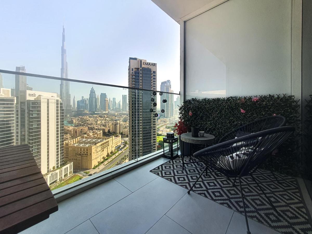 Luxury Studios With Burj Khalifa Or Canal View In Downtown - Marquise Square Tower Dubai Exterior foto