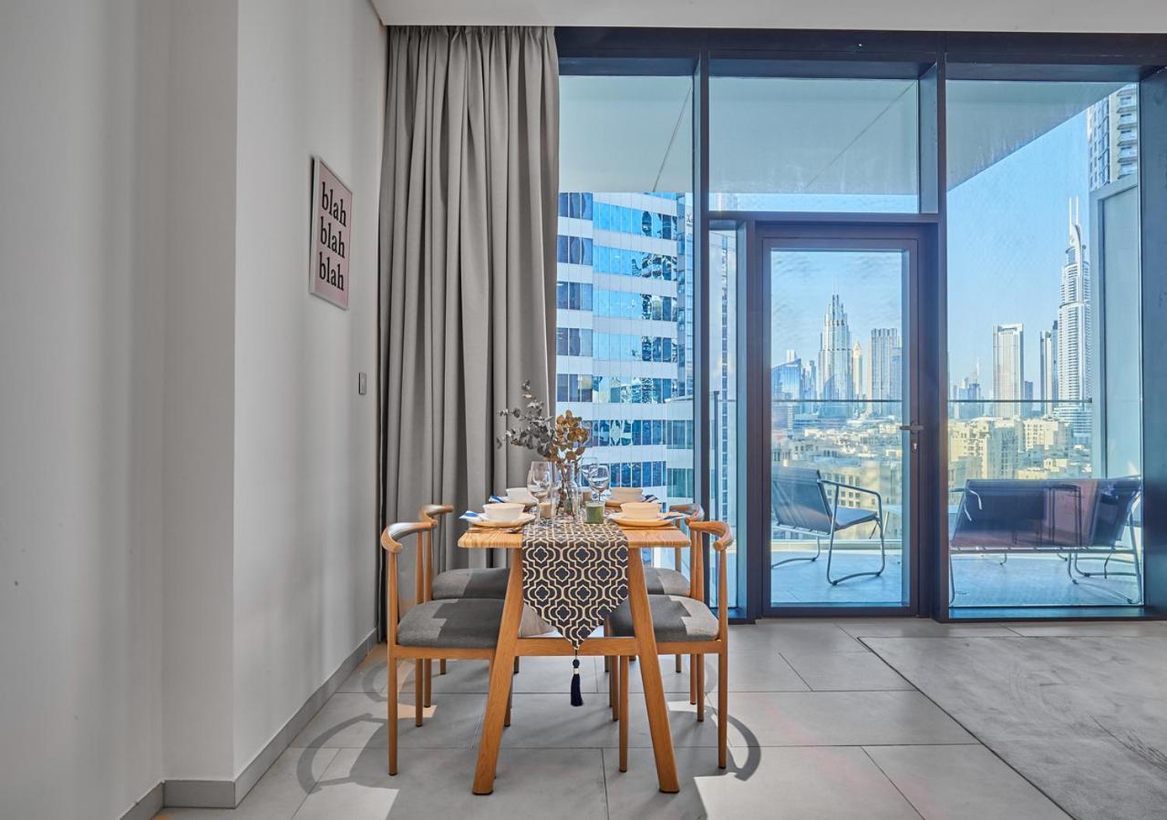 Luxury Studios With Burj Khalifa Or Canal View In Downtown - Marquise Square Tower Dubai Exterior foto