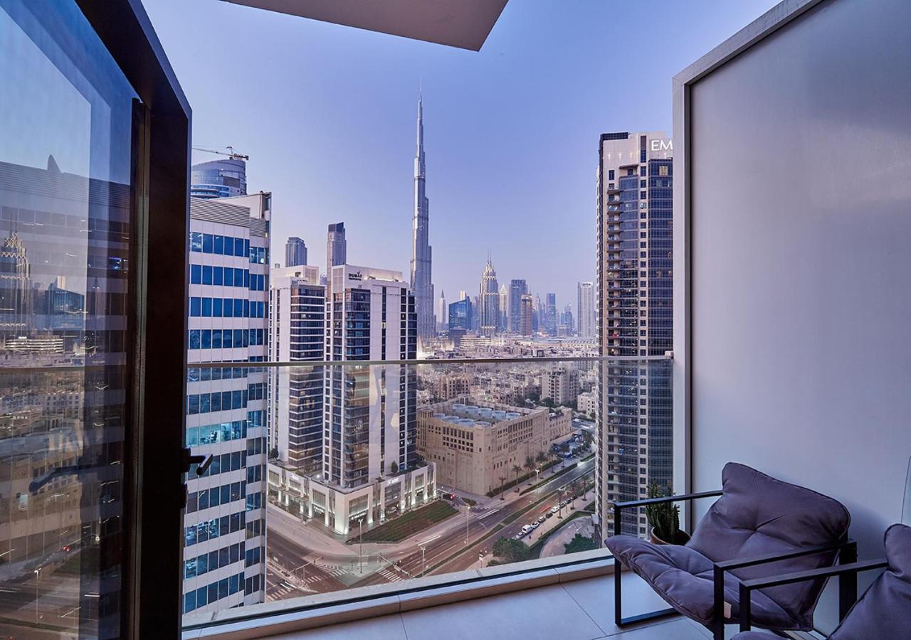 Luxury Studios With Burj Khalifa Or Canal View In Downtown - Marquise Square Tower Dubai Exterior foto