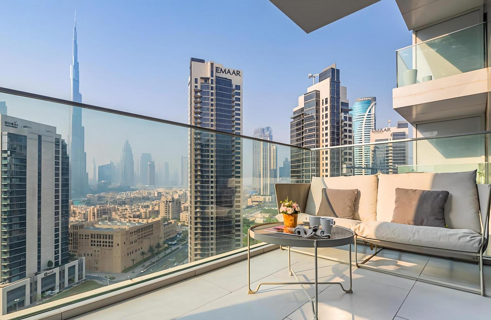 Luxury Studios With Burj Khalifa Or Canal View In Downtown - Marquise Square Tower Dubai Exterior foto